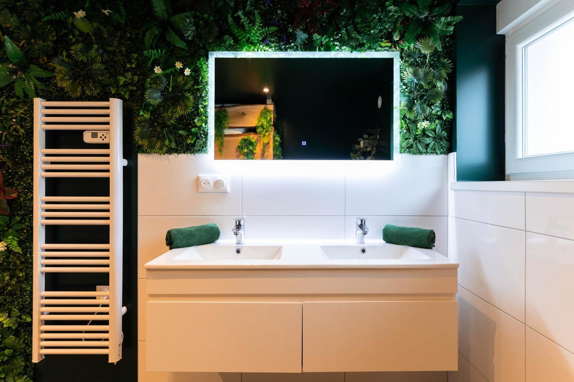 L'Oasis Tropicale, Jacuzzi, Love Room روبينهيم المظهر الخارجي الصورة