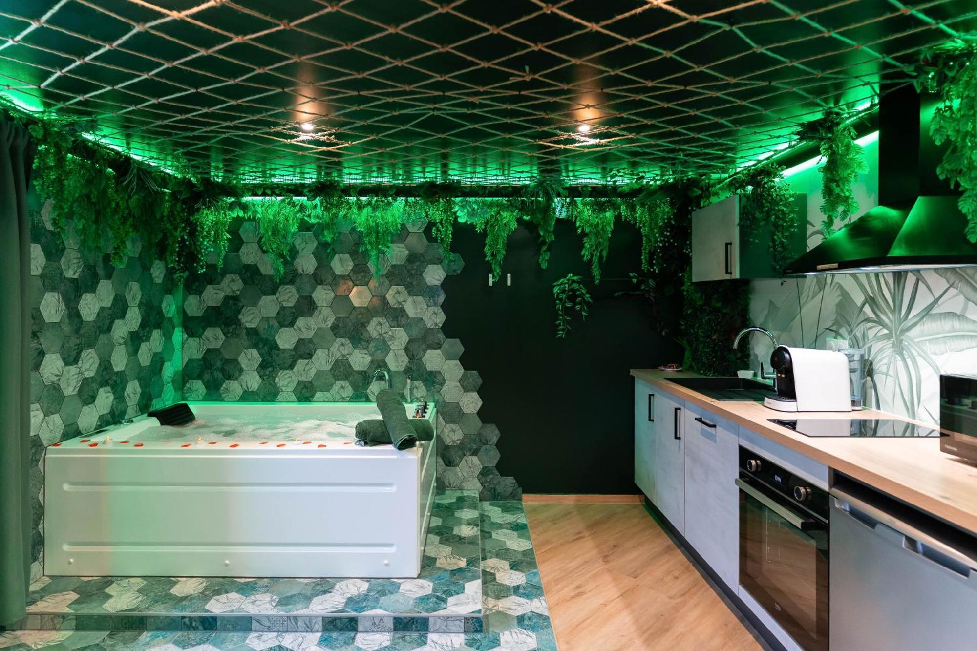 L'Oasis Tropicale, Jacuzzi, Love Room روبينهيم المظهر الخارجي الصورة